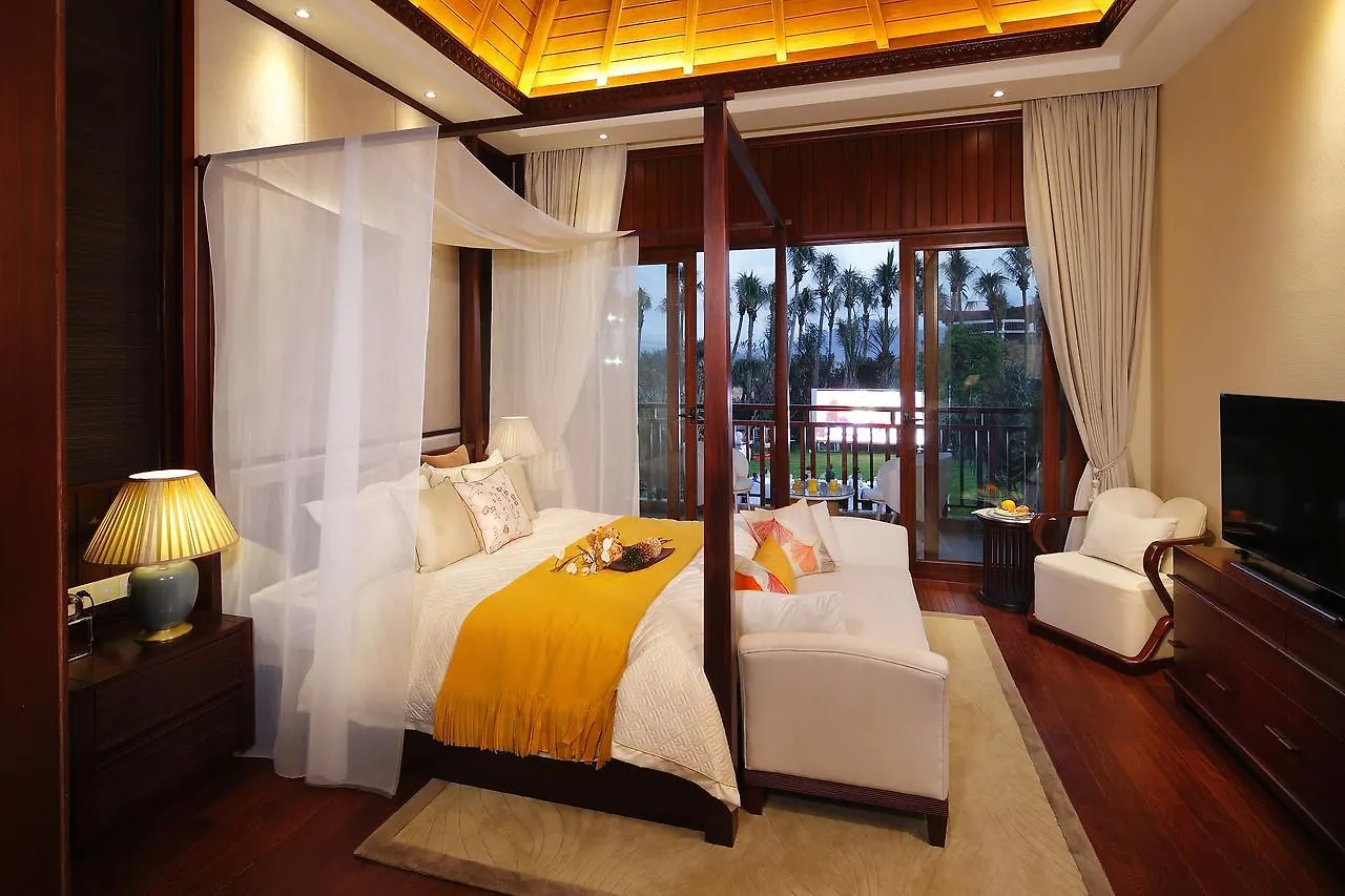 Sanya Ocean Sonic Banling Hotspring Resort Villa