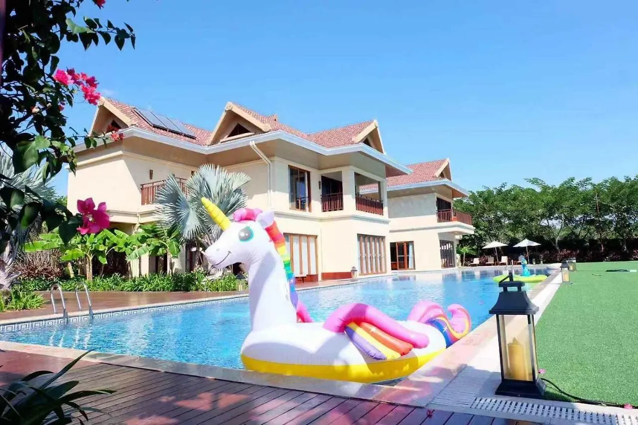 Villa Sanya Ocean Sonic Banling Hotspring Resort China