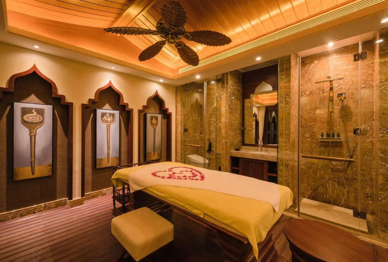 Villa Sanya Ocean Sonic Banling Hotspring Resort China